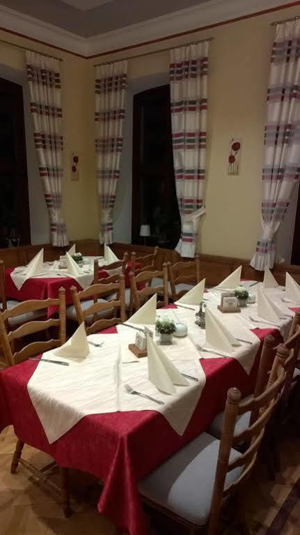 Hotel Restaurant Hambacher Winzer Neustadt an der Weinstraße Exterior foto