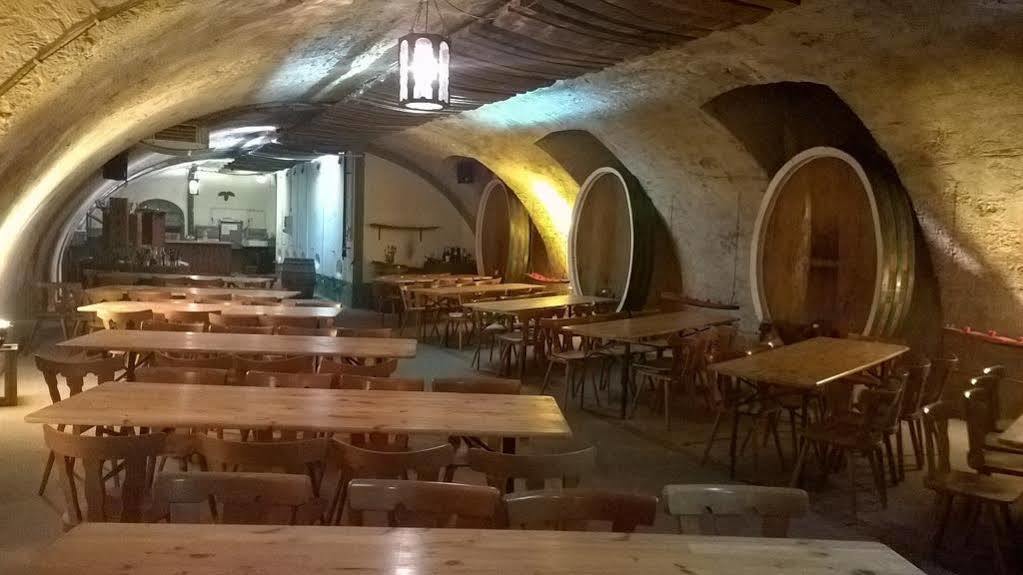 Hotel Restaurant Hambacher Winzer Neustadt an der Weinstraße Exterior foto